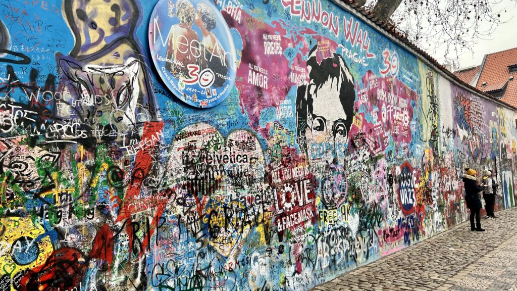 Le Mur John Lennon dans Prague