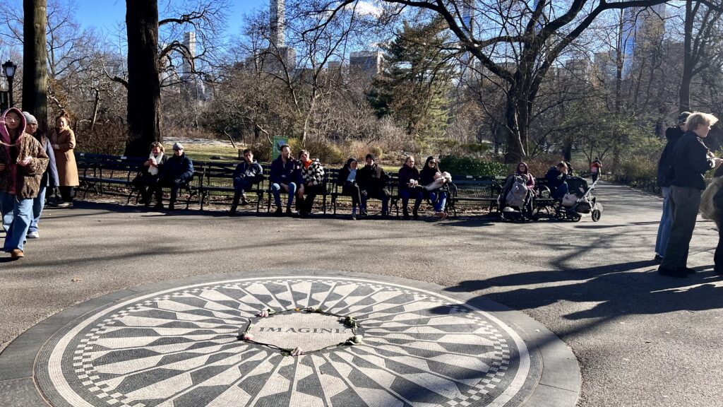 La plaque Imagine dans Central Park