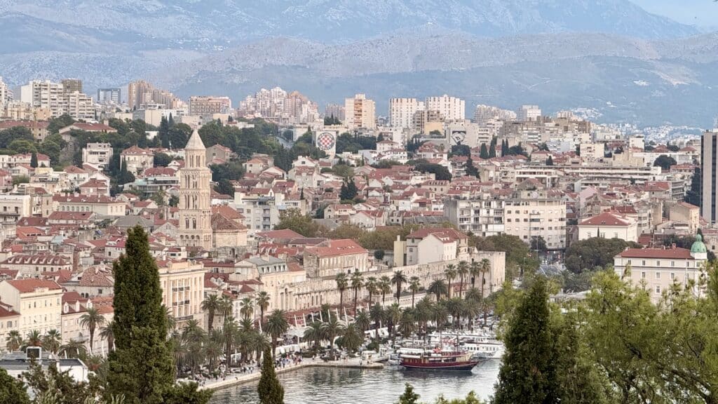 La vieille ville de Split vue depuis la colline